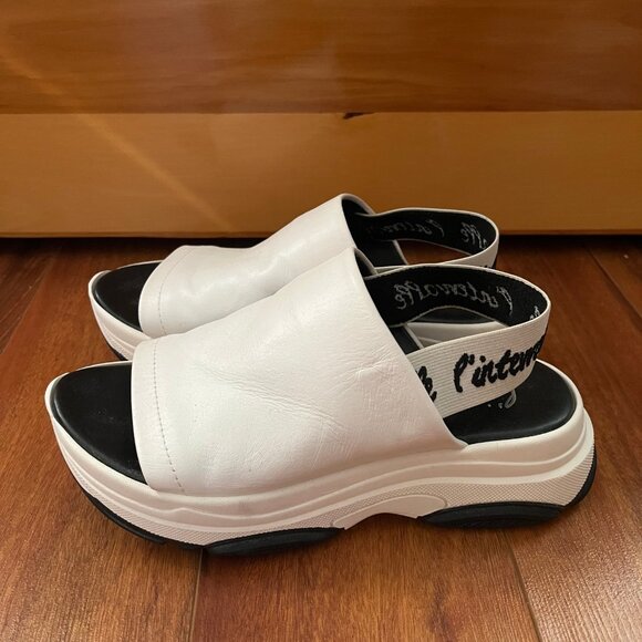 L'Intervalle Sandals - Picture 3 of 4